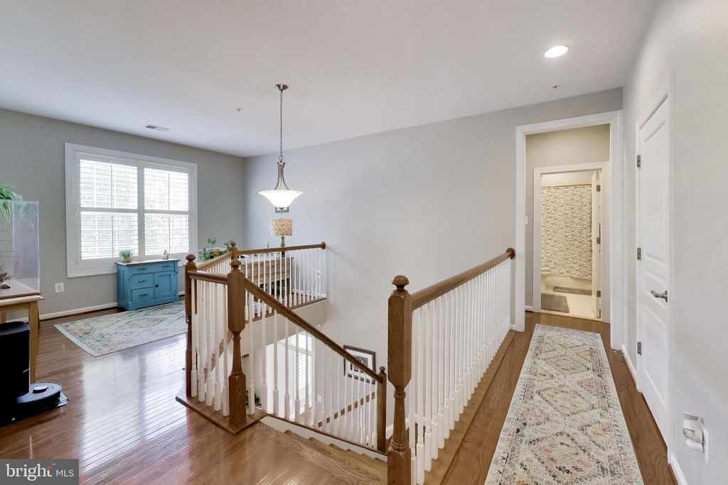 Image 19 of property listing at 1407 TRITON CT, Edgewater, MD 21037