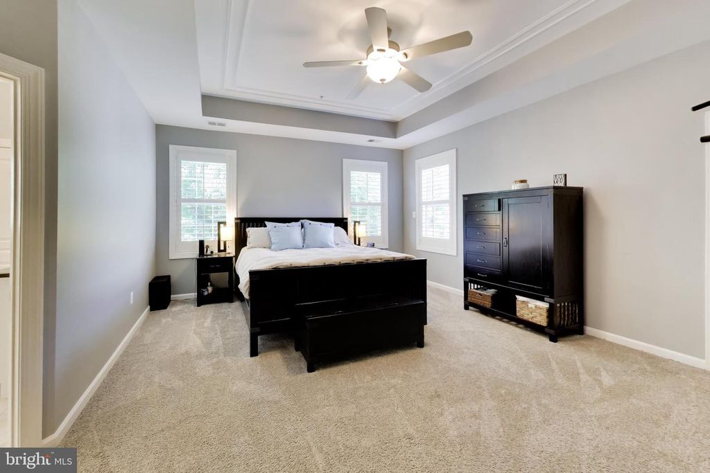 Image 22 of property listing at 1407 TRITON CT, Edgewater, MD 21037