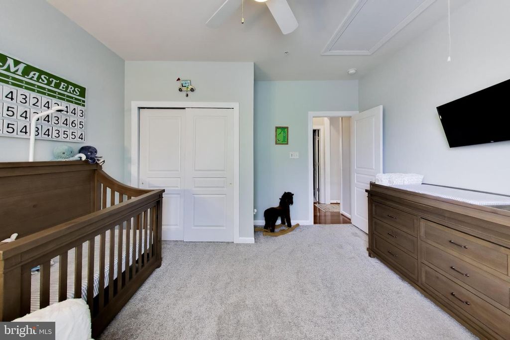 Image 37 of property listing at 1407 TRITON CT, Edgewater, MD 21037