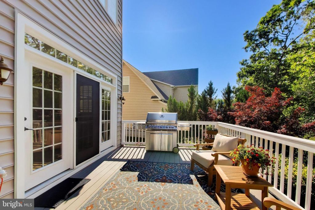 Image 49 of property listing at 1407 TRITON CT, Edgewater, MD 21037