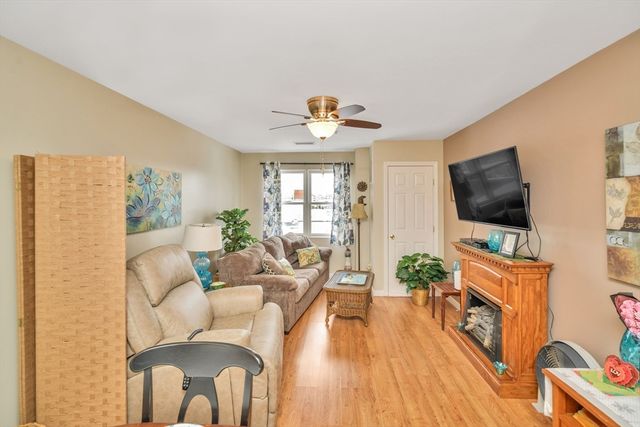 75 Walnut St 315, Peabody, MA 01960