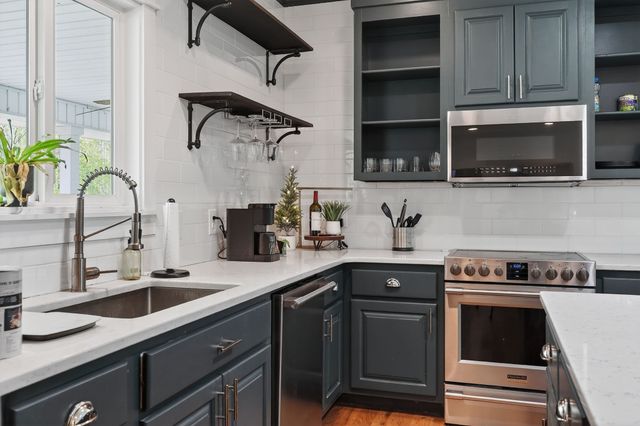 302 Ligon Ln, Baxter, TN 38544