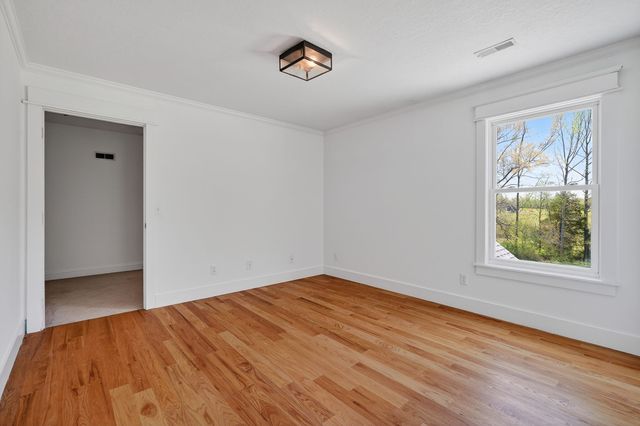 302 Ligon Ln, Baxter, TN 38544