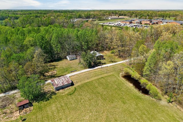 302 Ligon Ln, Baxter, TN 38544