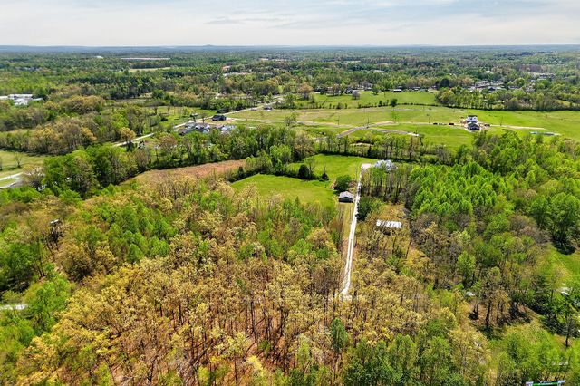302 Ligon Ln, Baxter, TN 38544
