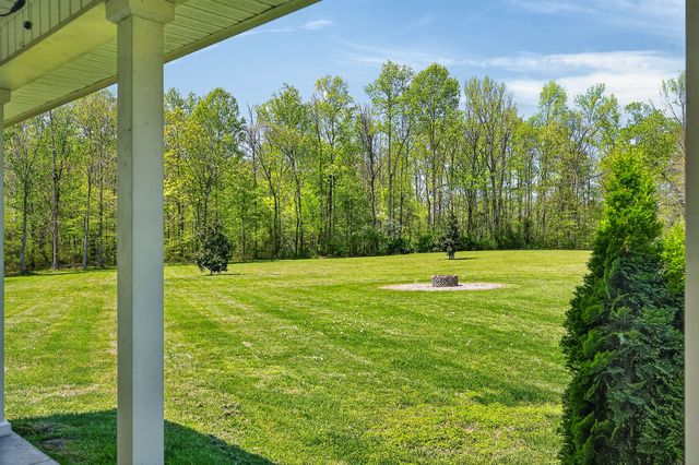 302 Ligon Ln, Baxter, TN 38544