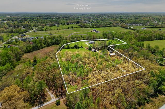 302 Ligon Ln, Baxter, TN 38544
