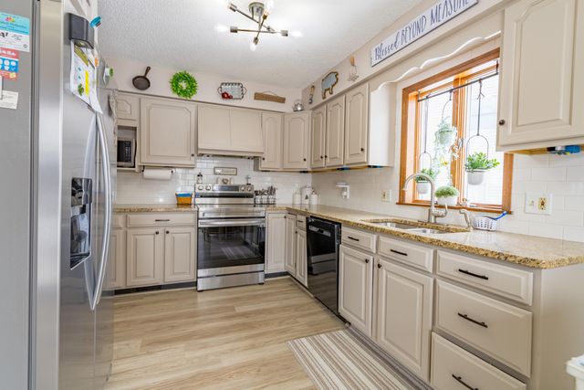 136 Village Green Drive 136 Village Green Drive, Sidney, OH 45365