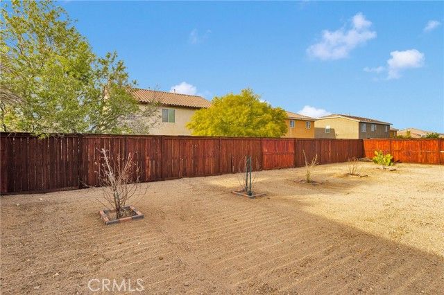 16572 Don Quijote, Victorville, CA 92395