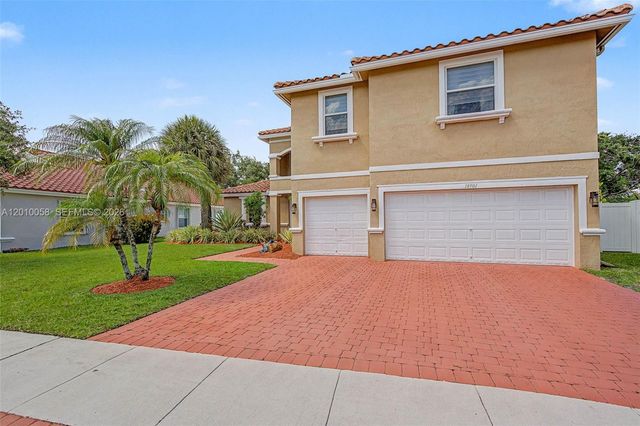 18901 SW 15th St, Pembroke Pines, FL 33029