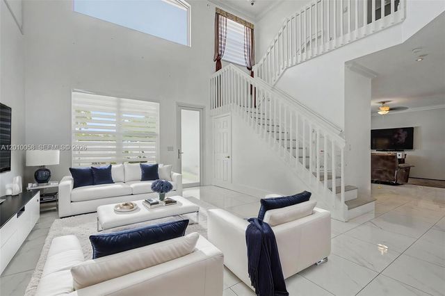 18901 SW 15th St, Pembroke Pines, FL 33029