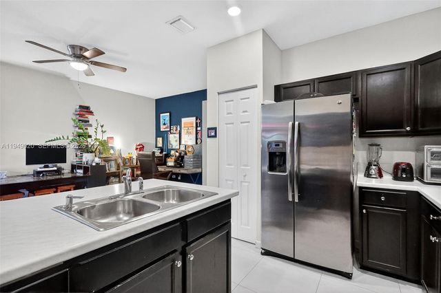 11418 SW 250th St, Homestead, FL 33032