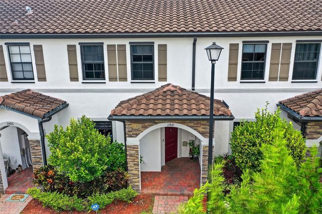 11418 SW 250th St, Homestead, FL 33032