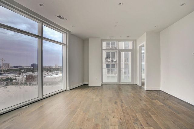 4521 San Felipe Street 1403, Houston, TX 77027