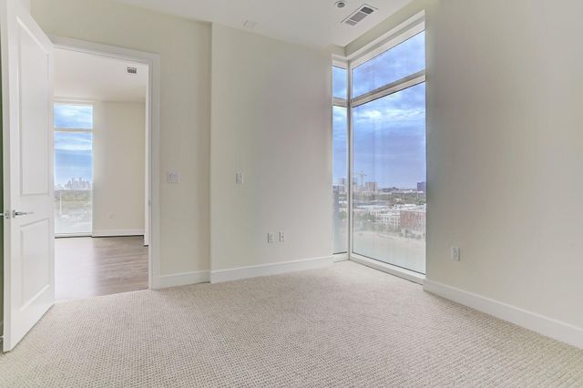 4521 San Felipe Street 1403, Houston, TX 77027