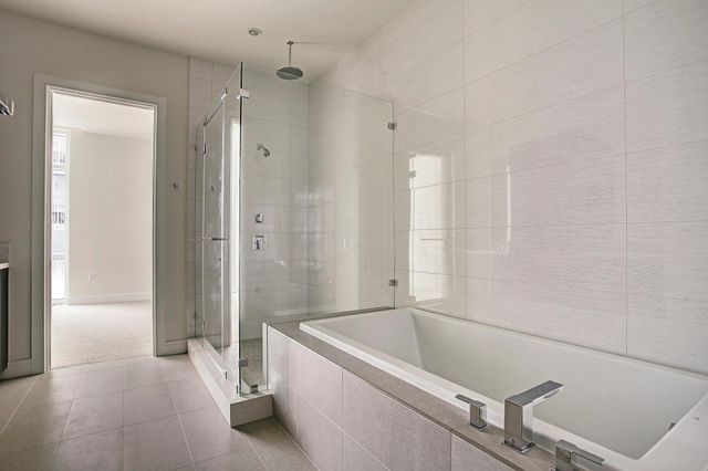 4521 San Felipe Street 1403, Houston, TX 77027