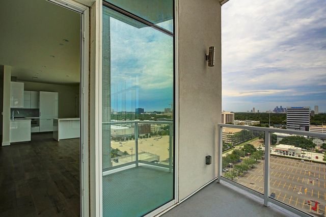 4521 San Felipe Street 1403, Houston, TX 77027