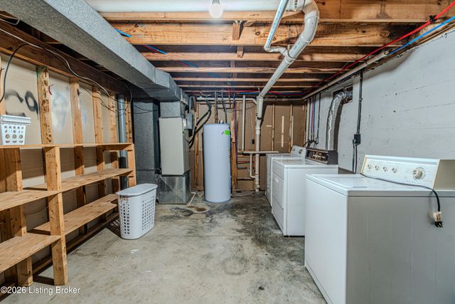 6512 Cady Dr, Louisville, KY 40258