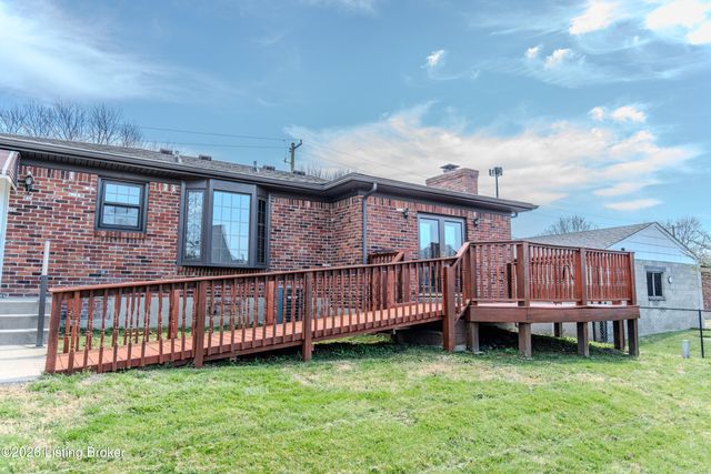 6512 Cady Dr, Louisville, KY 40258