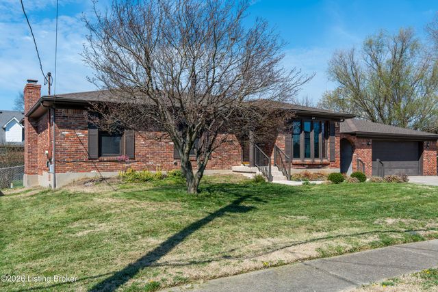 6512 Cady Dr, Louisville, KY 40258