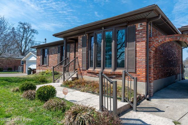 6512 Cady Dr, Louisville, KY 40258