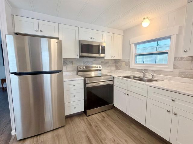 2191 CA D ORO DRIVE 38, Sarasota, FL 34238