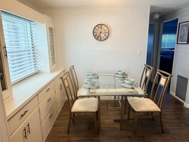 2191 CA D ORO DRIVE 38, Sarasota, FL 34238