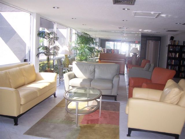 2104 S Cypress Bend Drive 301, Pompano Beach, FL 33069