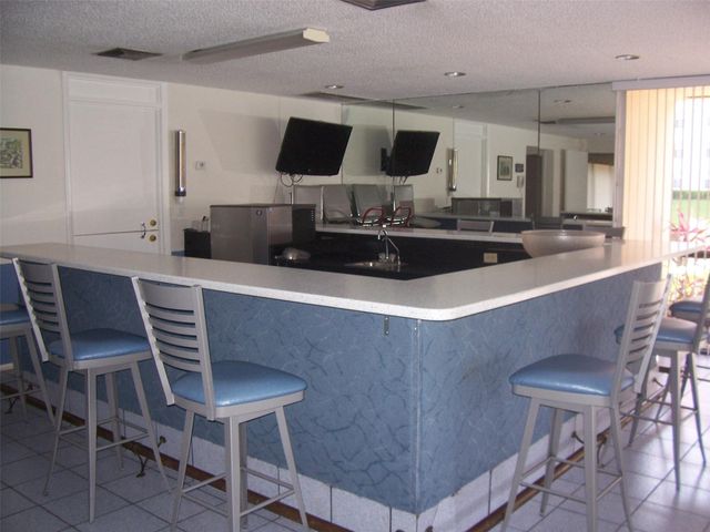 2104 S Cypress Bend Drive 301, Pompano Beach, FL 33069