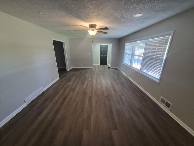 7310 High Grove Road, Grandview, MO 64030
