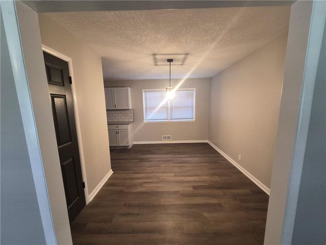 7310 High Grove Road, Grandview, MO 64030