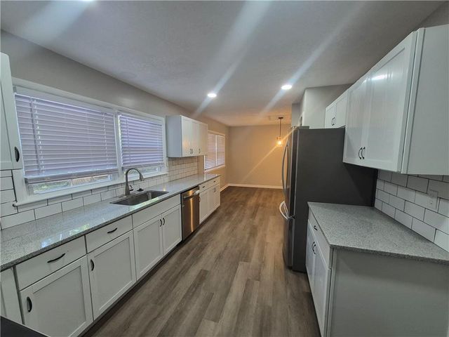 7310 High Grove Road, Grandview, MO 64030