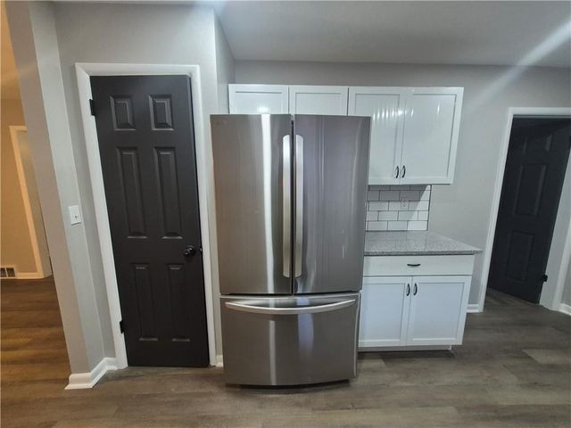 7310 High Grove Road, Grandview, MO 64030