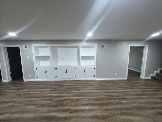 7310 High Grove Road, Grandview, MO 64030