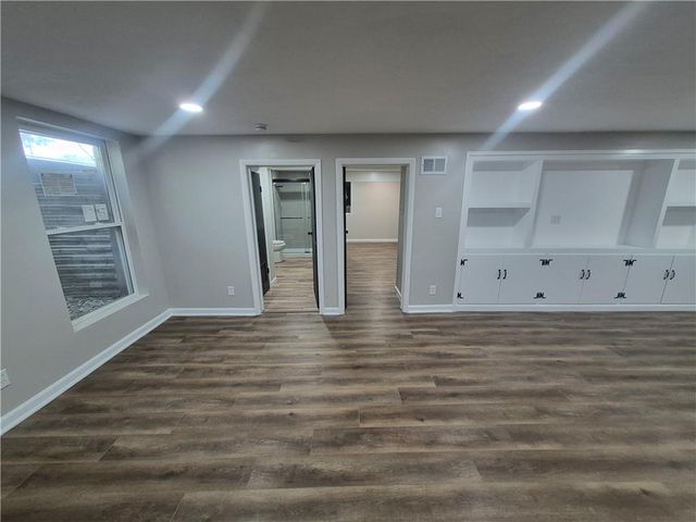 7310 High Grove Road, Grandview, MO 64030