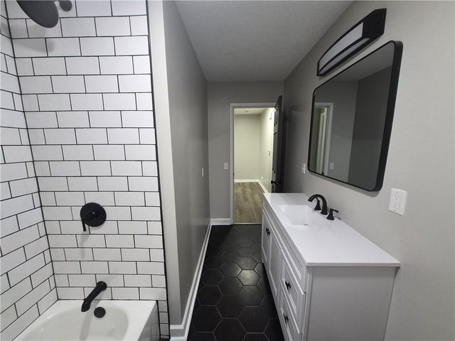 7310 High Grove Road, Grandview, MO 64030