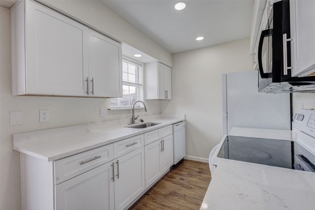 910 Cedar Terrace 910, Cedar Hill, TX 75104