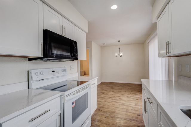 910 Cedar Terrace 910, Cedar Hill, TX 75104