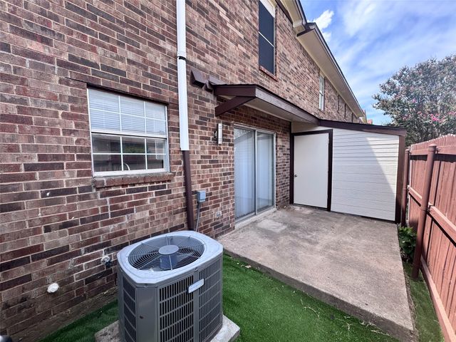 910 Cedar Terrace 910, Cedar Hill, TX 75104