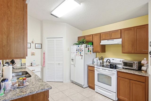 1234 LAKE BLUE CIRCLE, Apopka, FL 32703