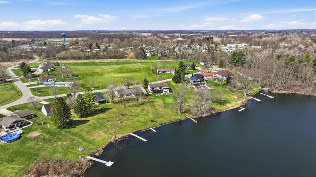 5010 Terry Lake Road, Hamilton, IN 46742