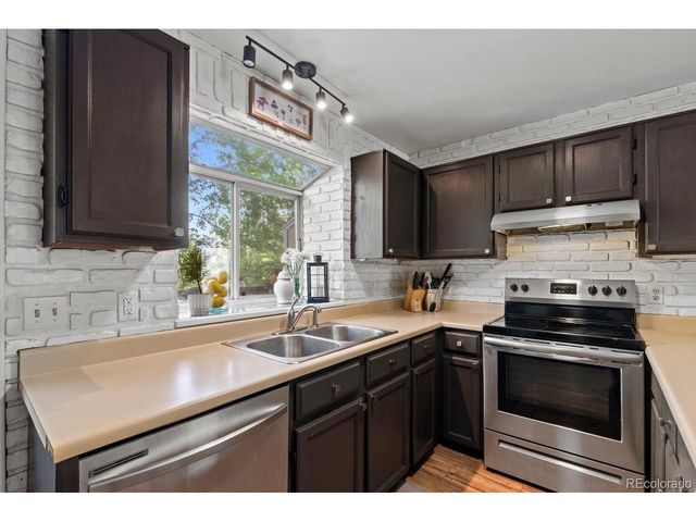 9691 W Chatfield Ave C, Littleton, CO 80128
