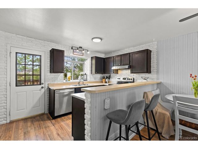 9691 W Chatfield Ave C, Littleton, CO 80128
