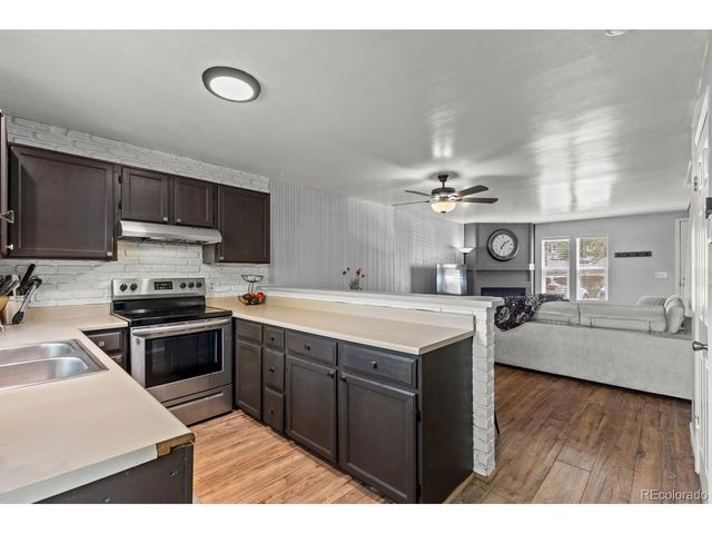 9691 W Chatfield Ave C, Littleton, CO 80128