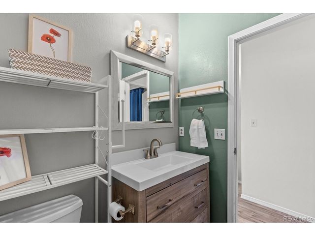 9691 W Chatfield Ave C, Littleton, CO 80128