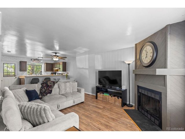 9691 W Chatfield Ave C, Littleton, CO 80128