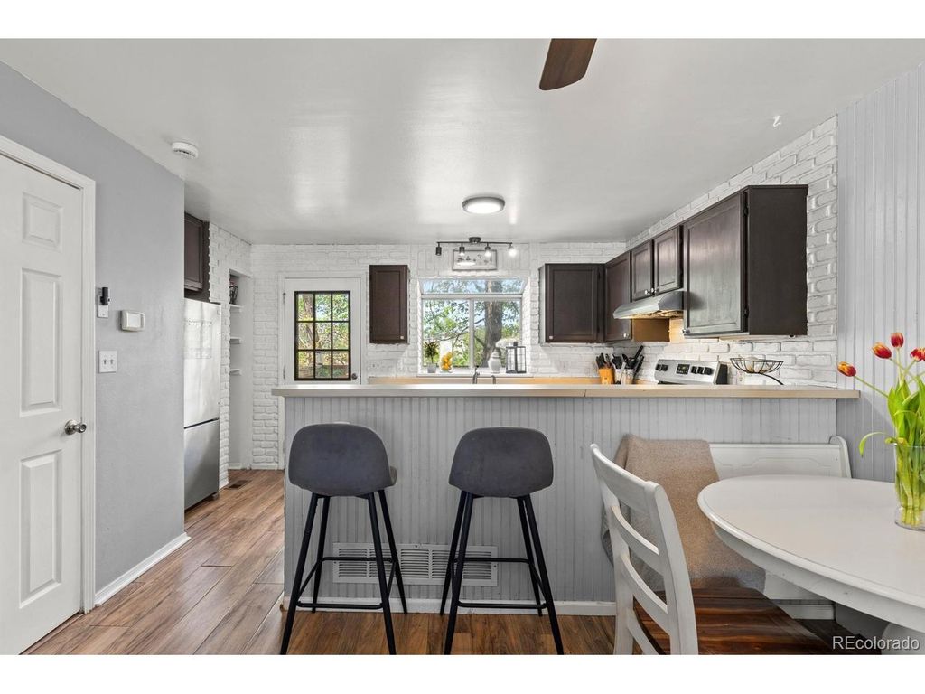 9691 W Chatfield Ave C, Littleton, CO 80128