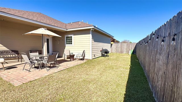4507 Cardinal Drive, Bay City, TX 77414