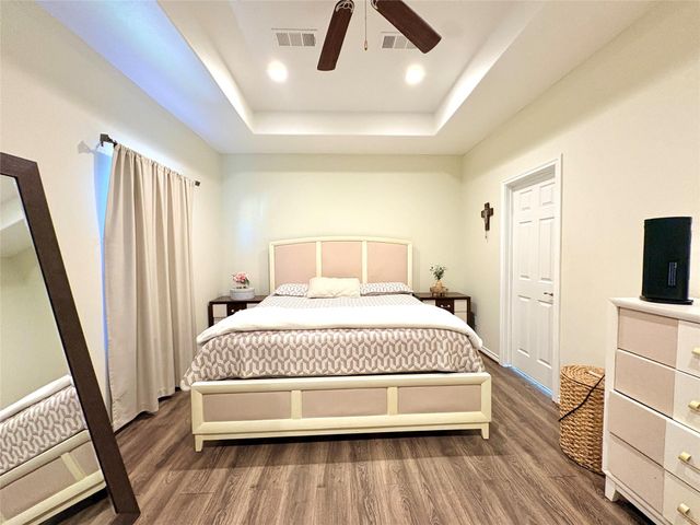 4507 Cardinal Drive, Bay City, TX 77414