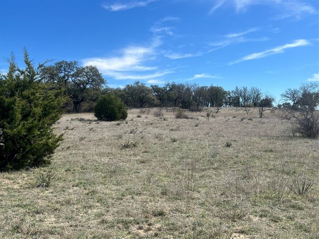 149 Comanche Hills, Comanche, TX 76442